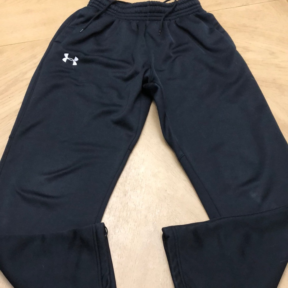 Under Armour Mens Medium Performance Material Track Pants in black